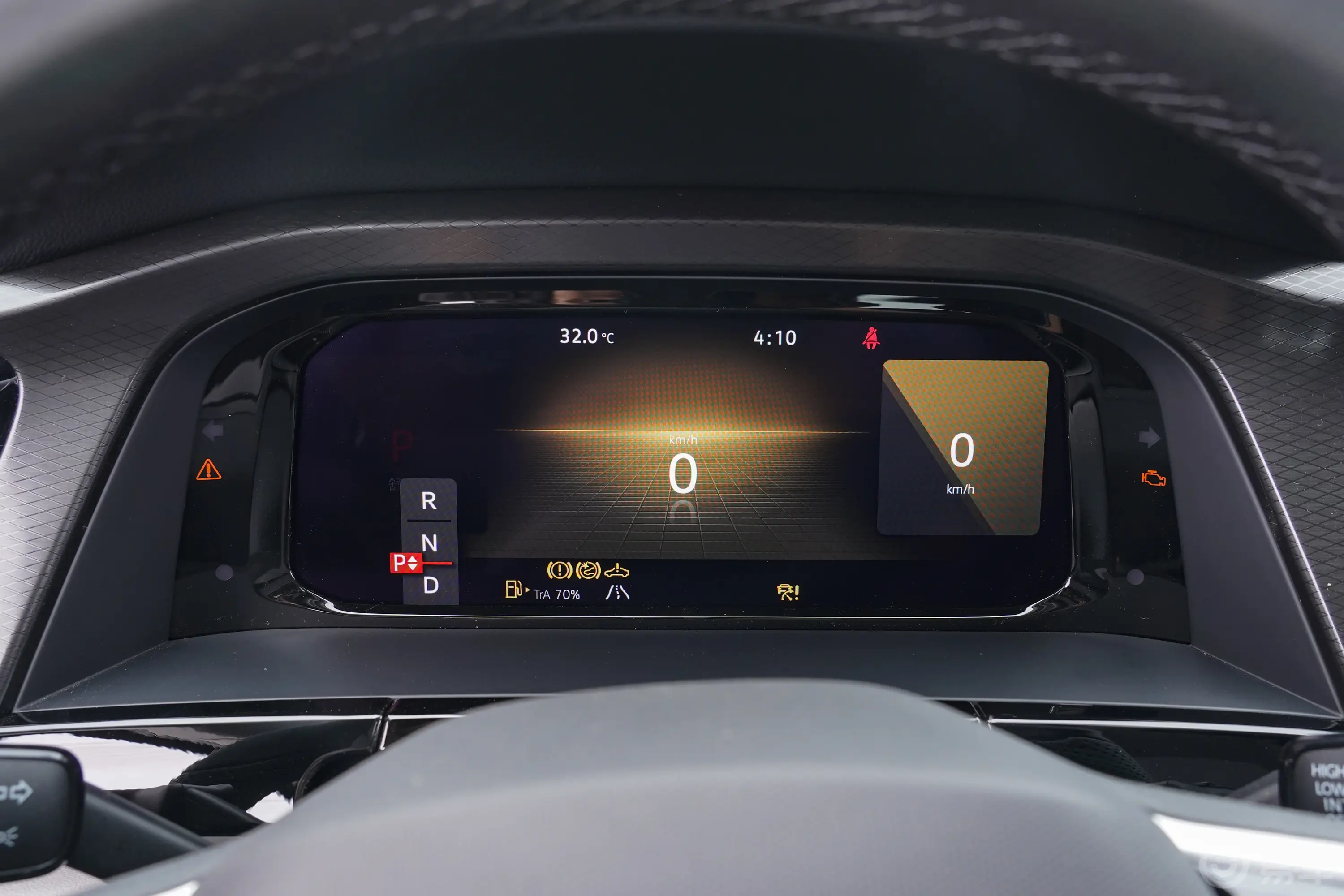 途昂出众款 380TSI 四驱龙腾版主驾驶位
