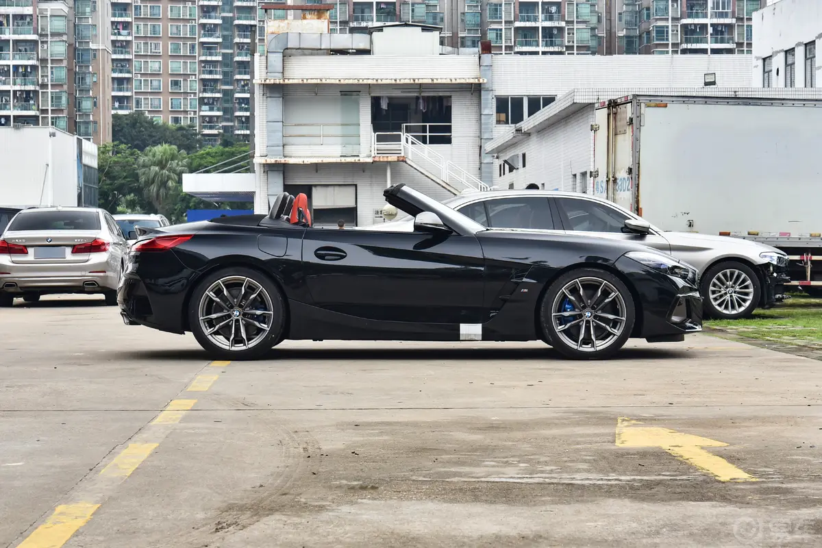 宝马Z4M40i M运动性能版敞篷状态