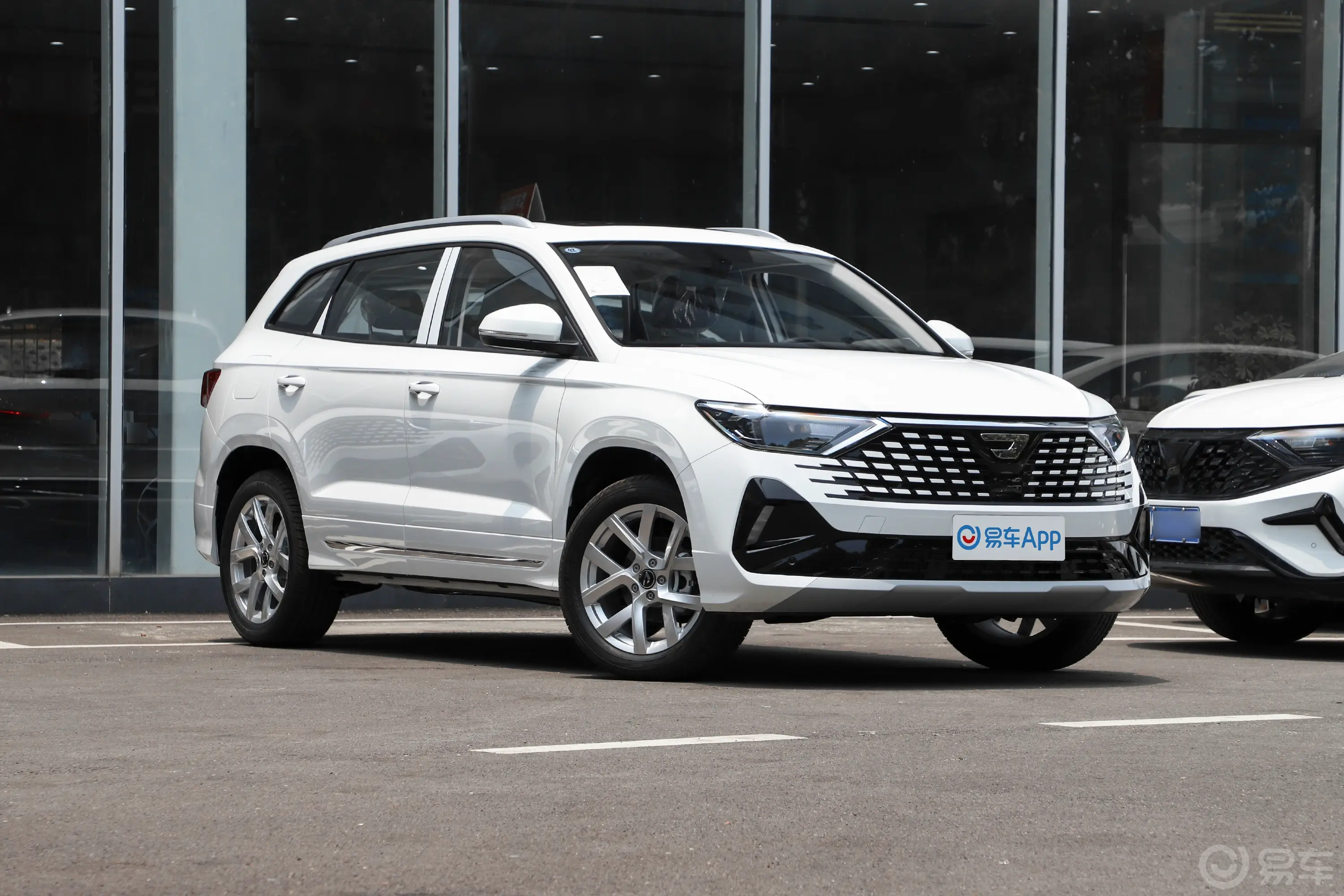 捷达VS7280TSI 自动悦享版侧前45度车头向右水平