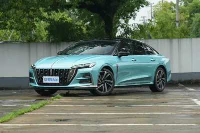 2024款 红旗H6 2.0T 致臻版外观