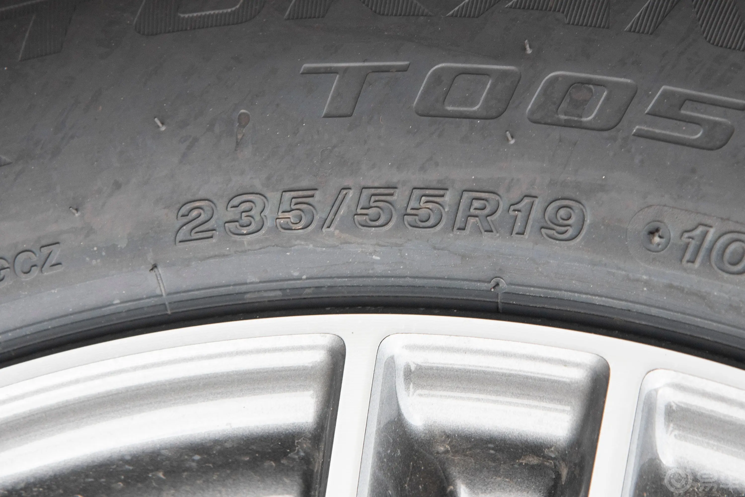 奔驰GLC改款 GLC 300 L 4MATIC 动感型 7座动力底盘