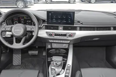2024款 奥迪A5 Cabriolet 40 TFSI 时尚动感型内饰