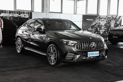 2024款 奔驰GLC轿跑 AMG AMG GLC 43 4MATIC 轿跑SUV外观