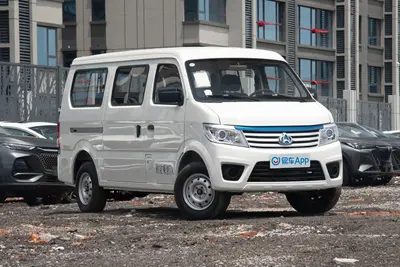 2024款 长安之星9 EV 220km 舒适性 7座外观