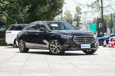 2024款 奔驰E级 改款 E 300 L 时尚型外观