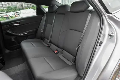 2024款 亚洲龙 2.0L 进取版空间