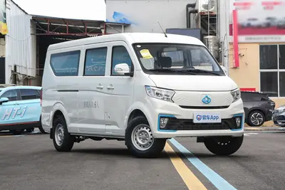 2024款 跨越星V5 EV 251km 多功能乘用车掀背门智享版 6座 41.86kWh外观