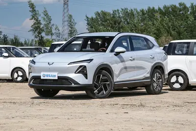 2024款 五菱星光S 插电混动 1.5L 130km 领航型外观