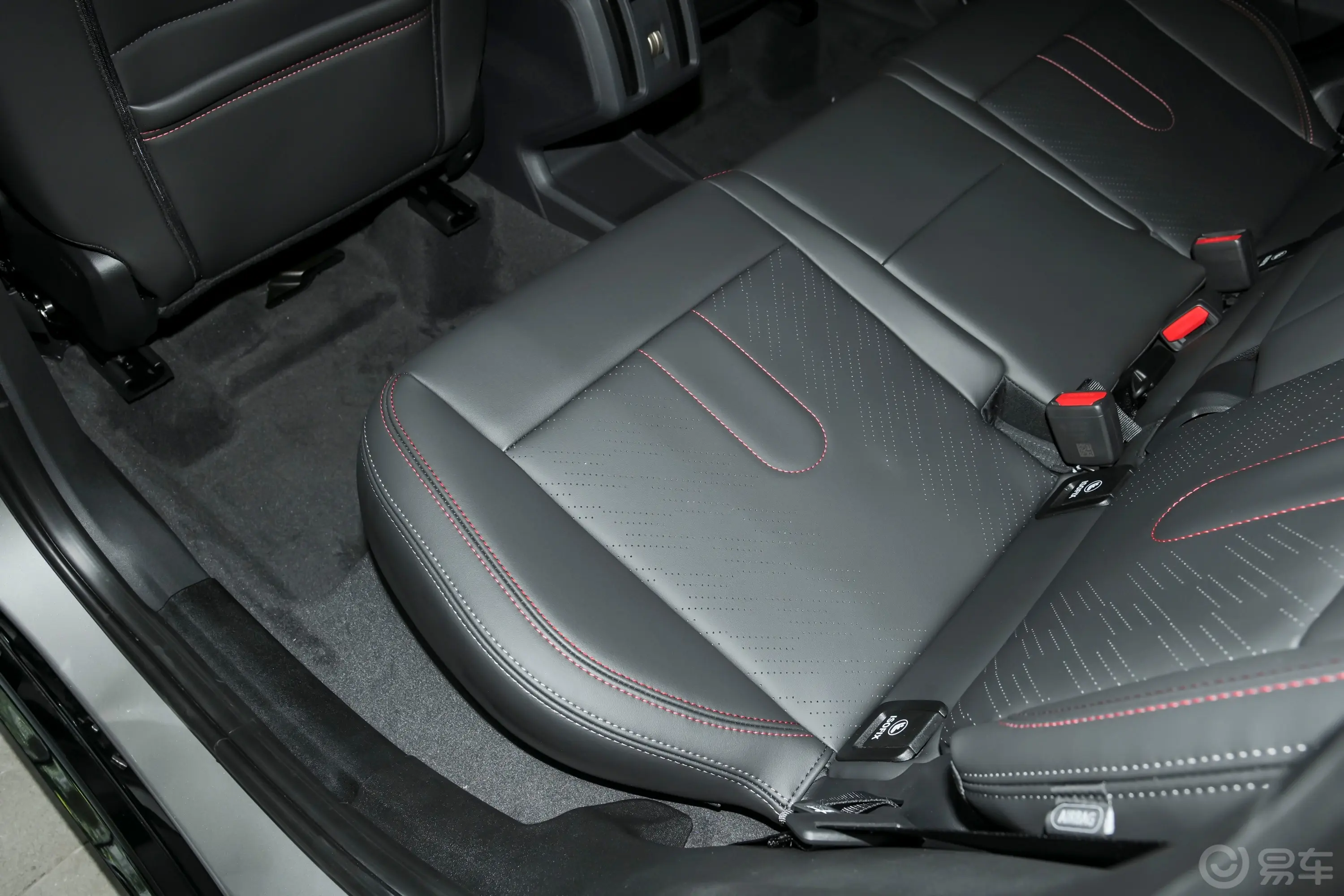 MINI JCW COUNTRYMAN2.0T JOHN COOPER WORKS后排空间