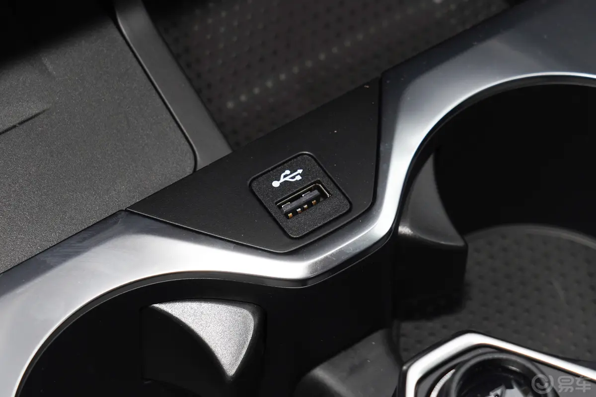 宝马X7xDrive40i 领先型 豪华套装中控