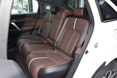 2024款 本田UR-V 370TURBO 四驱尊享版空间