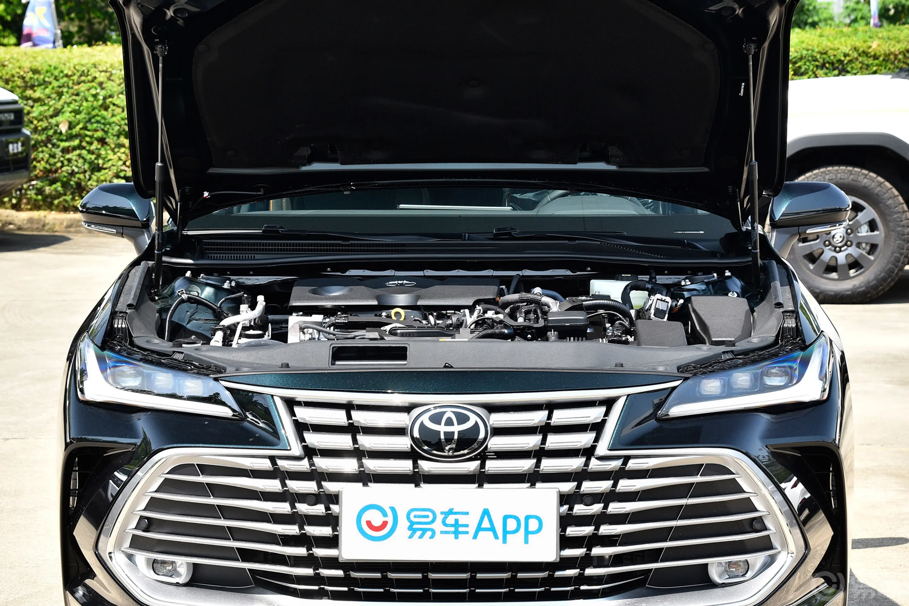 亚洲龙双擎 2.0L 豪华版前舱整体