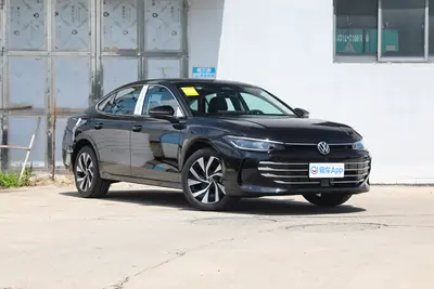 2025款 帕萨特 Pro 380TSI 龙运版外观