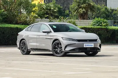 2025款 汉 EV 506km 尊贵型外观