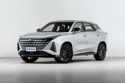 2025款 长安UNI-Z 1.5T 尊贵型外观