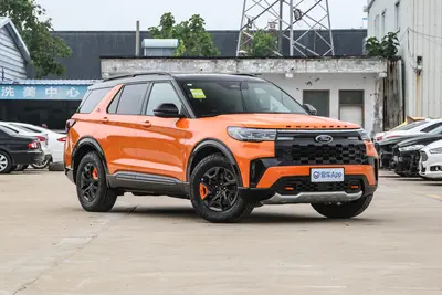 2024款 探险者 EcoBoost 285 四驱昆仑巅峰版 7座外观