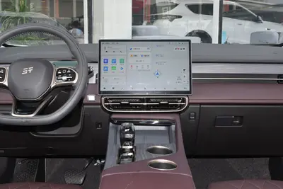 2024款 捷途X90 PRO 1.6T 至臻版 7座内饰
