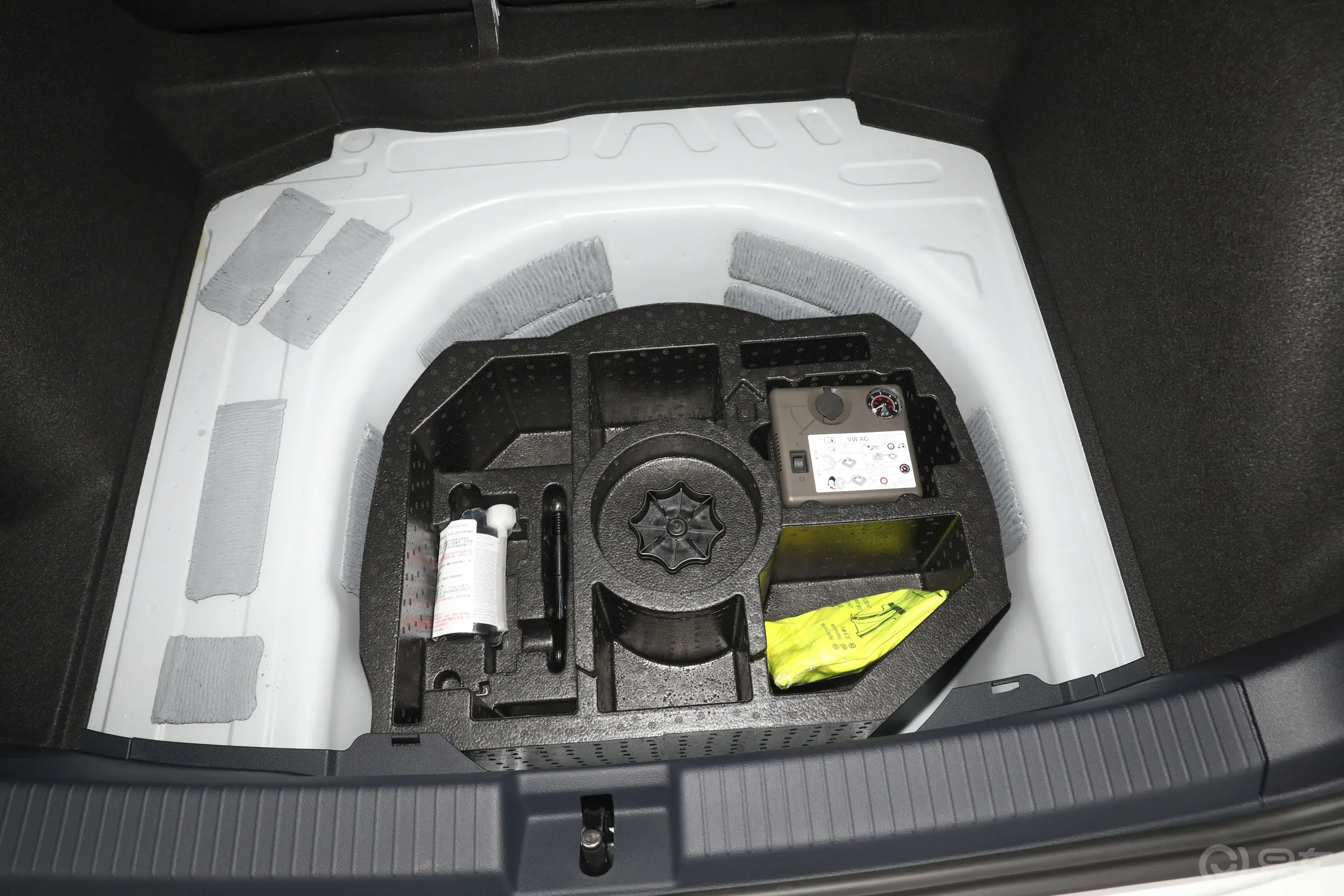 途岳新锐 1.5L 锐进版随车工具