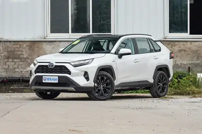 2024款 RAV4荣放 双擎 2.5L 四驱精英PLUS版外观