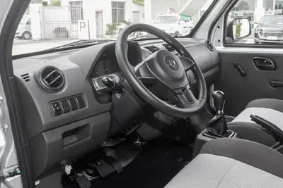 2025款 东风小康C31 C31S 1.6L 精典型内饰