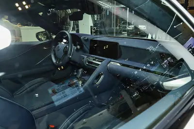 2024款 雷克萨斯LC 500h 特别版内饰