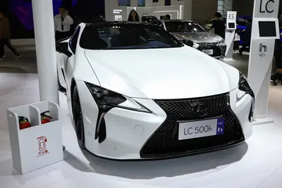 2024款 雷克萨斯LC 500h 特别版外观