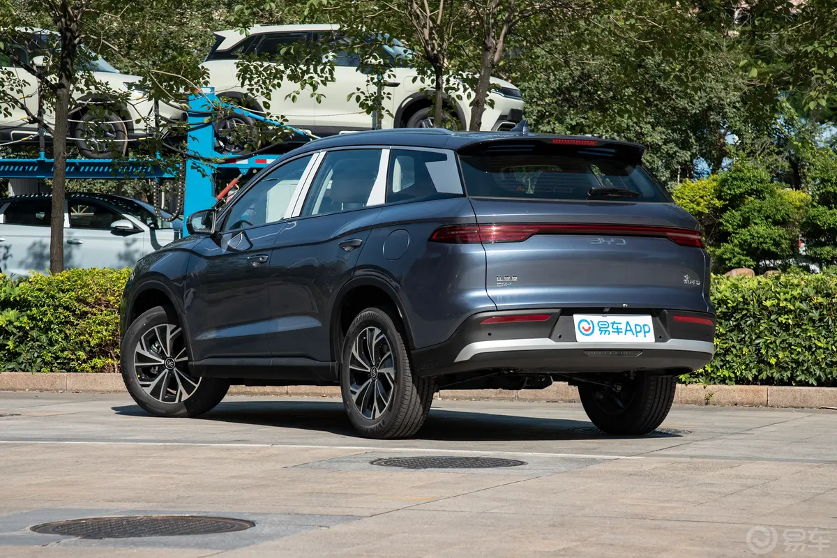 宋Pro新能源DM-i 1.5L 75km 领先型侧后45度车头向左水平