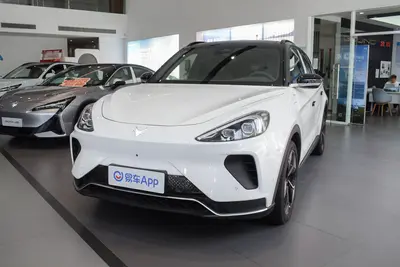 2023款 极狐 阿尔法T 森林版PRO 688E+ 电机160kW 宁德时代外观