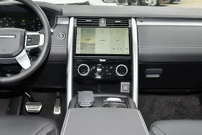 2025款 发现 3.0T 360PS R-Dynamic SE内饰