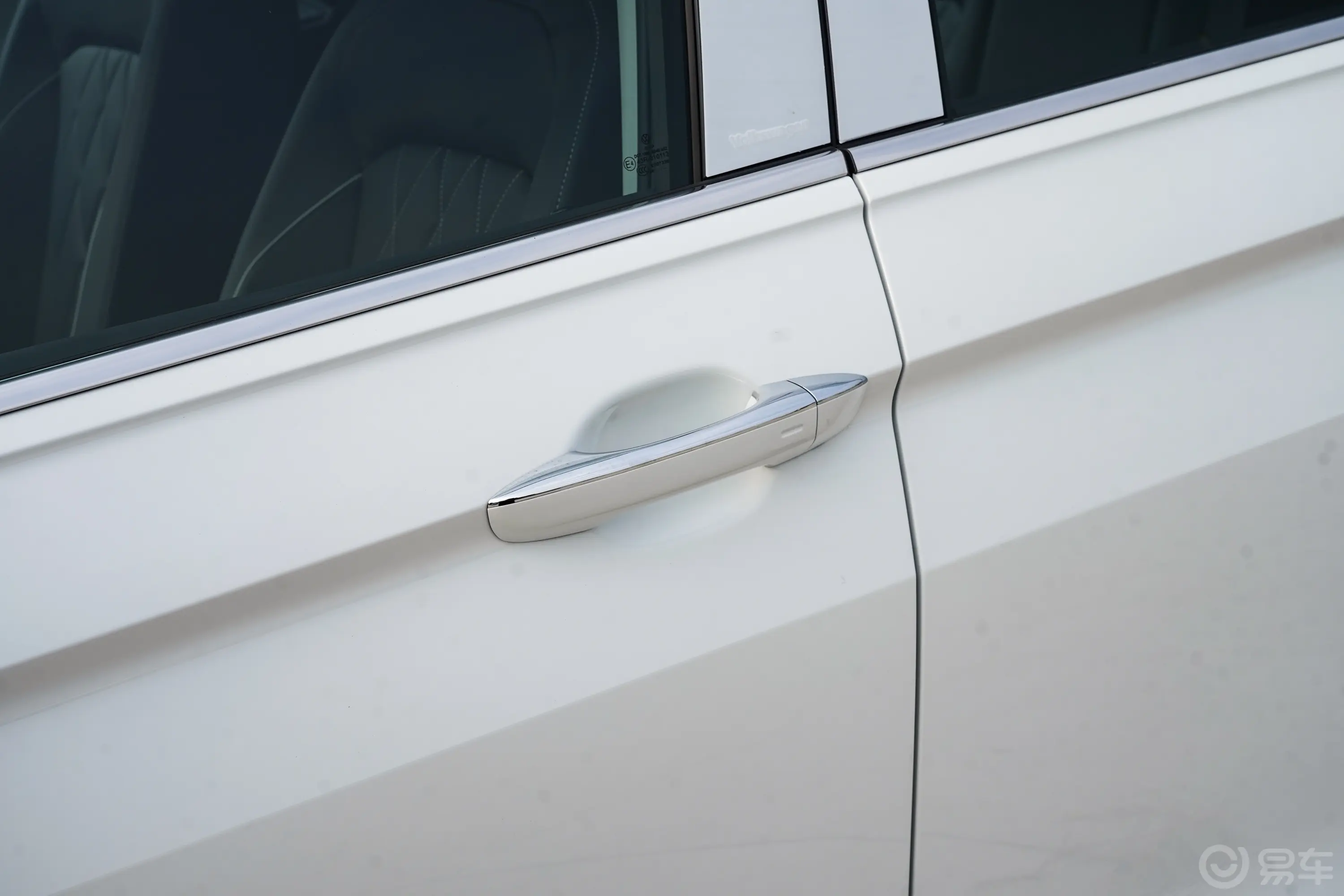途观L330TSI 两驱R-Line龙耀版 5座驾驶员侧前门把手