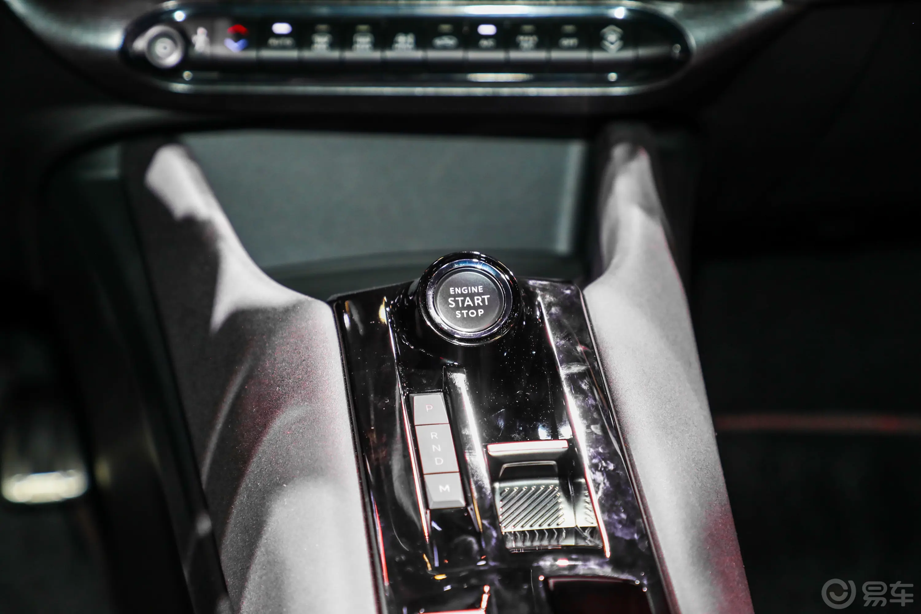 Junior1.2T 标准版前排