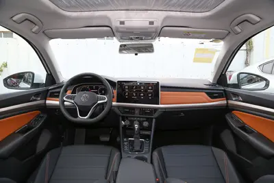 2025款 宝来 200TSI 双离合悦行PRO版内饰