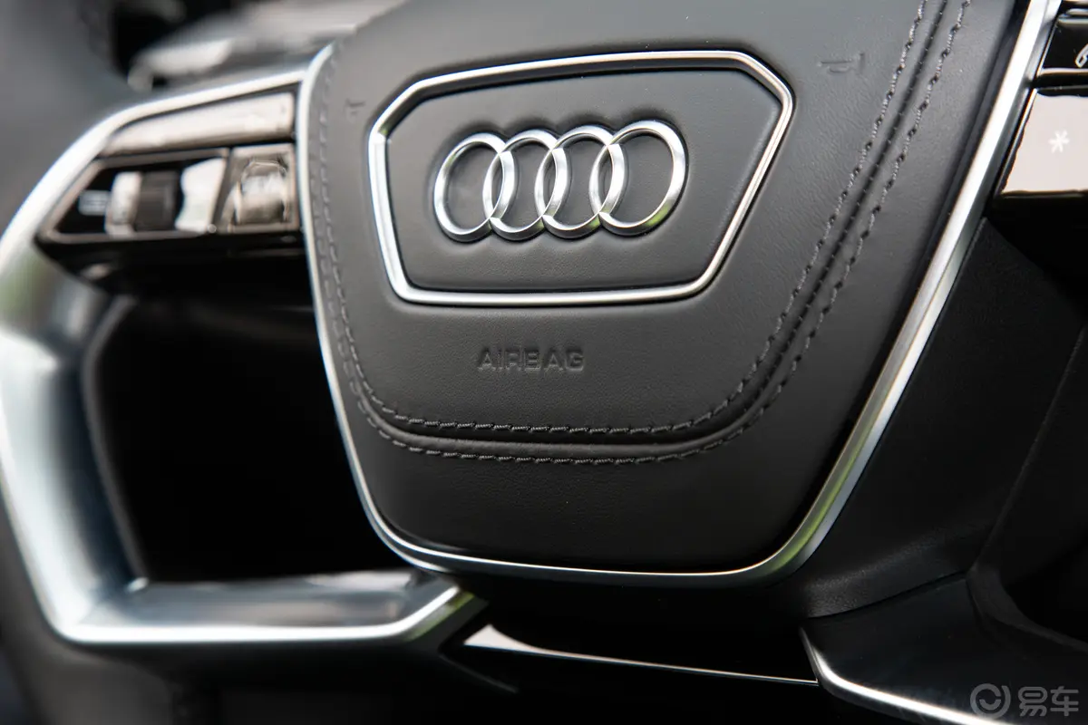 奥迪A8A8L 50 TFSI quattro 臻选型主驾安全气囊