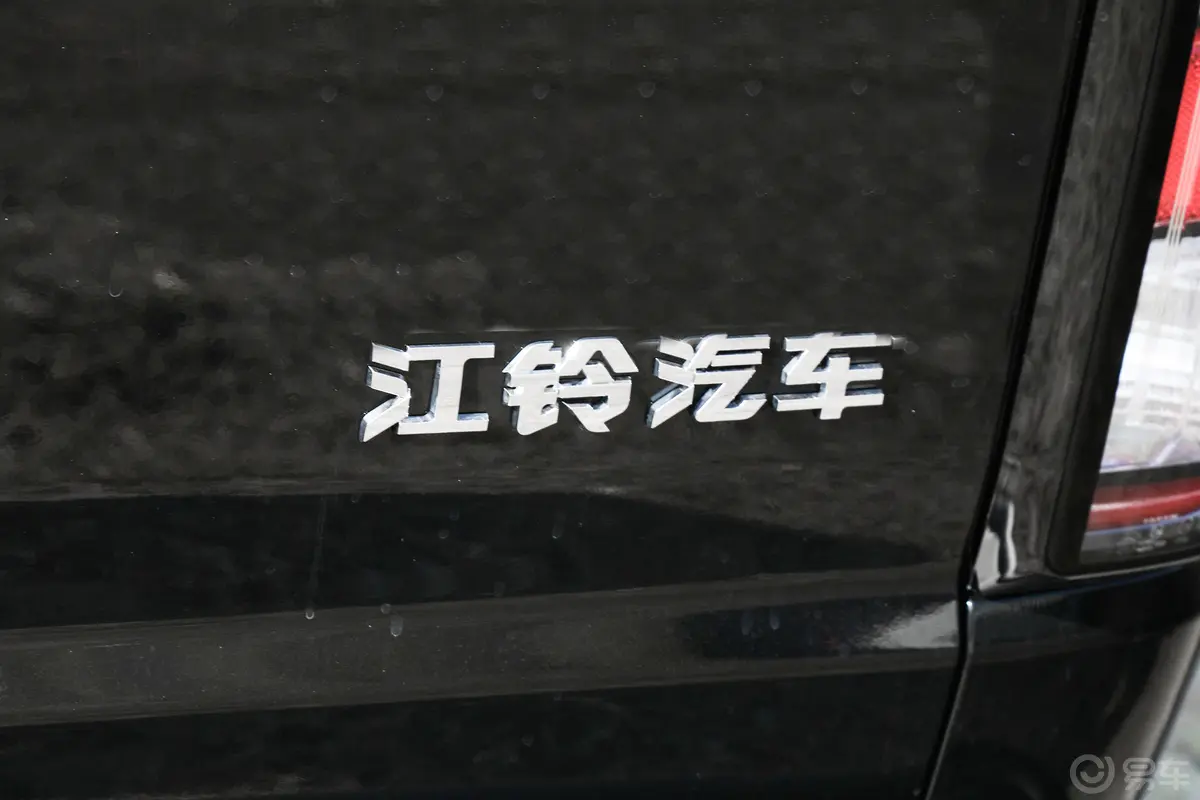 大道山地版 2.3T 自动四驱长轴舒享款 柴油外观细节