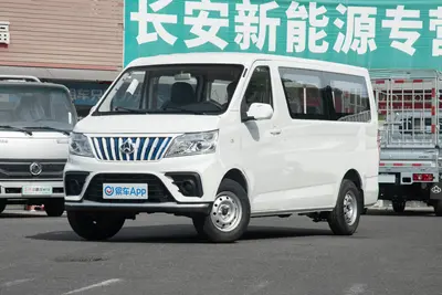 2024款 睿行EM80 270km 平顶背掀门舒适型 6座外观