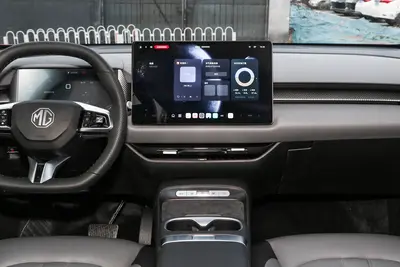 2025款 MG ES5 515plus 后驱版内饰