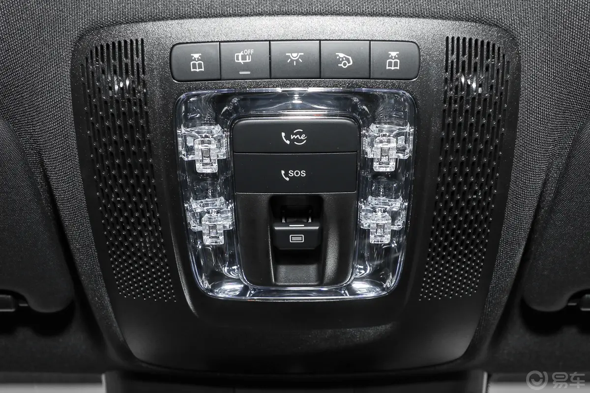奔驰CLA改款 CLA 260 4MATIC 五门猎跑车中控