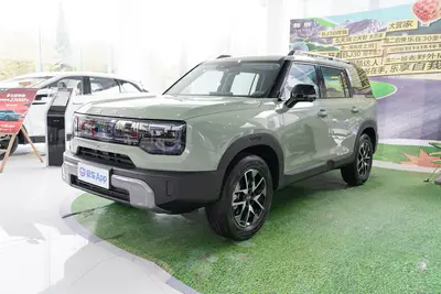 2024款 北京越野BJ30 魔核电驱 1.5T 两驱标准版外观
