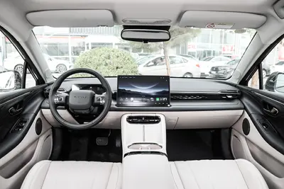 2025款 AION RT 520km 智豪版内饰