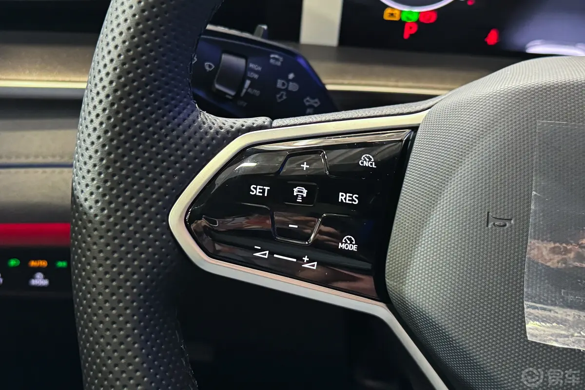 探岳探岳L 380TSI 四驱豪华Easy包左侧方向盘功能按键
