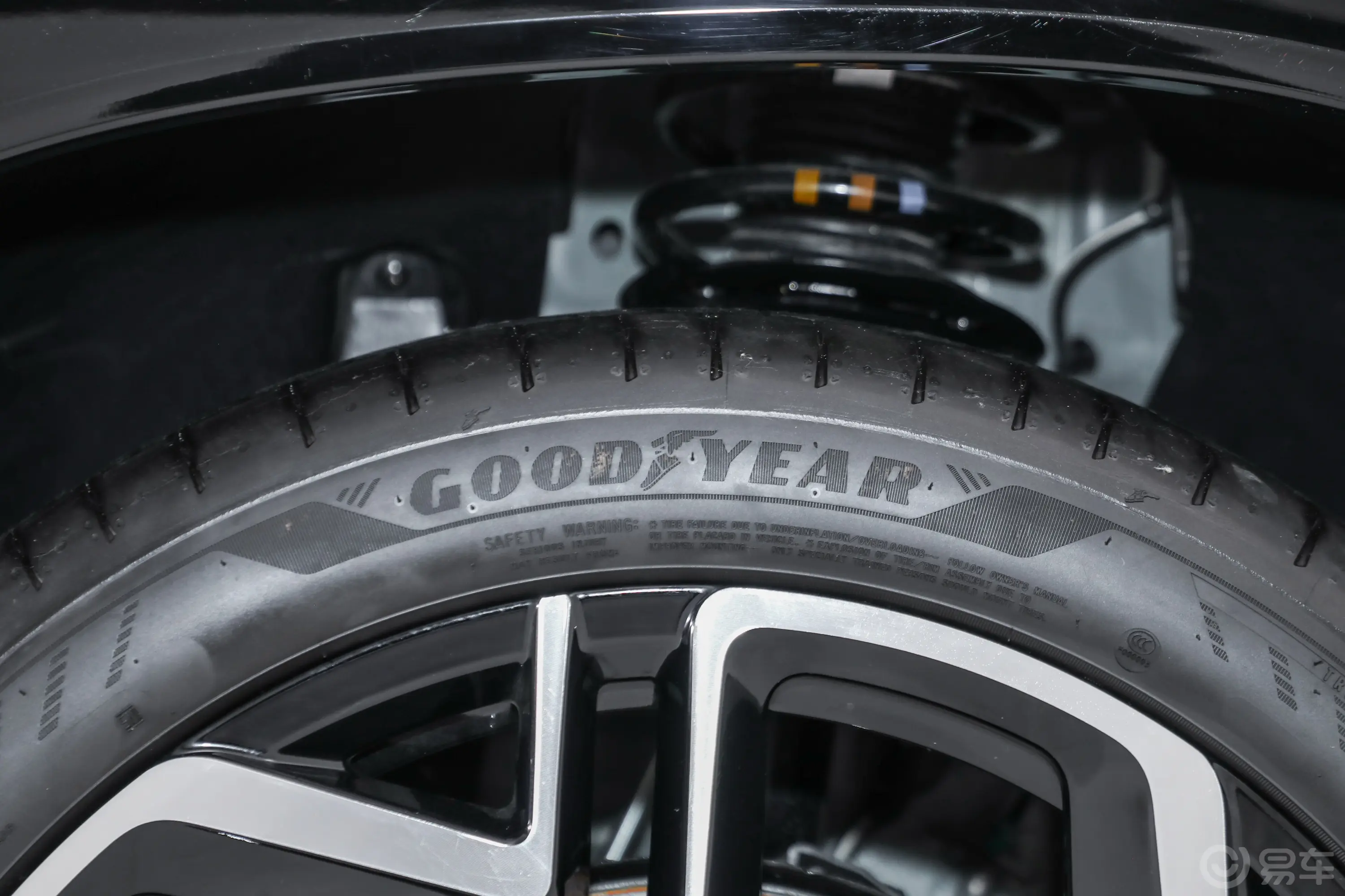 探岳探岳L 380TSI 四驱豪华Easy包前轮胎品牌