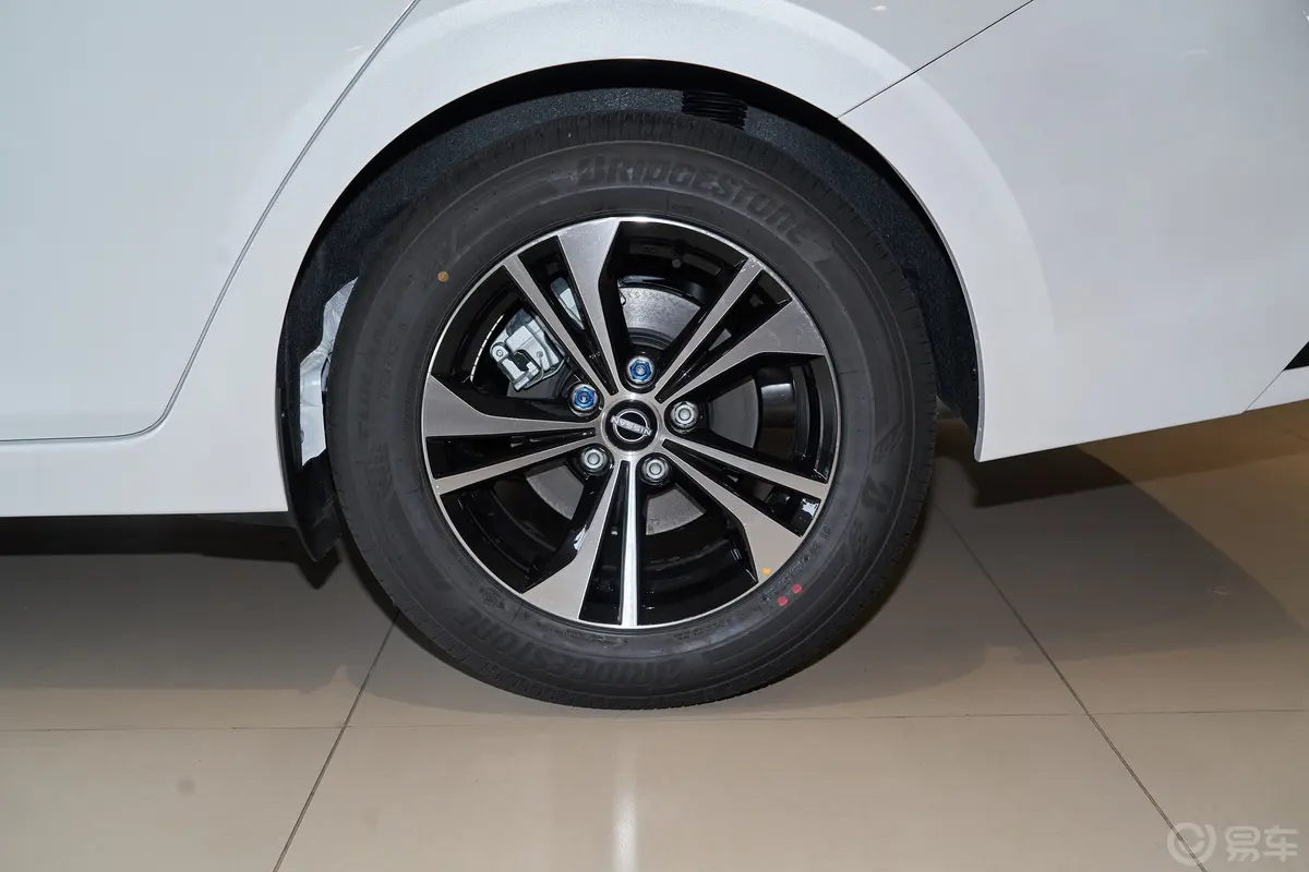 轩逸改款 1.6L 悦享版动力底盘