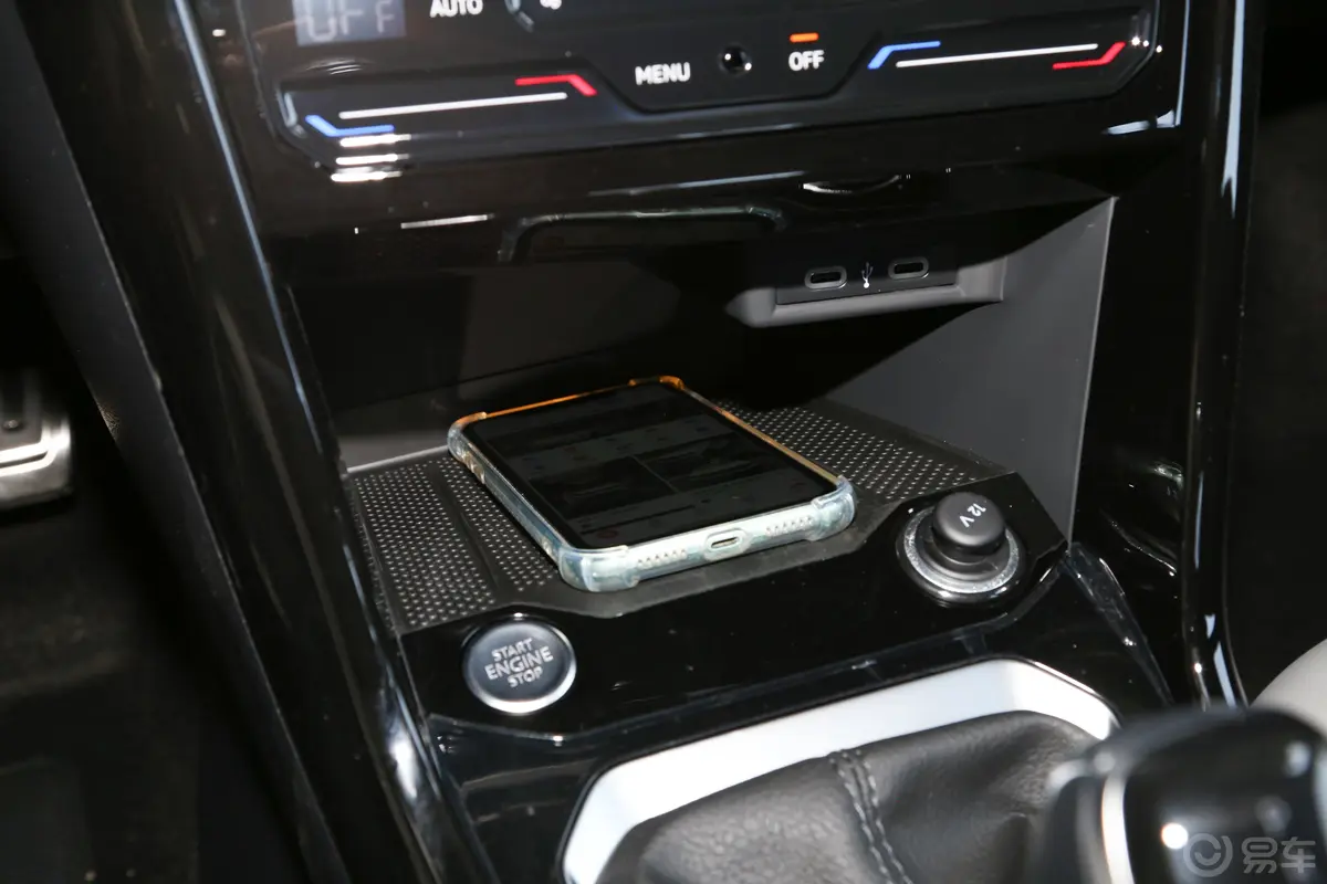 探歌300TSI 星光版中控