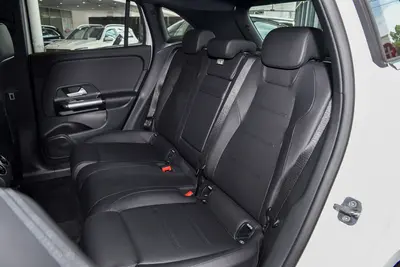 2025款 奔驰GLA GLA 220空间