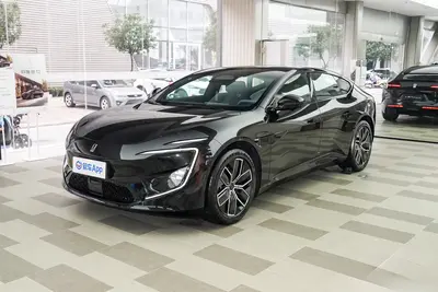 2025款 阿维塔12 增程版 245km 后驱Max外观