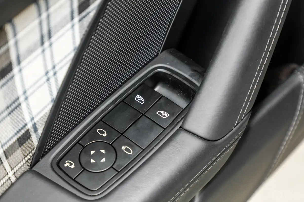 保时捷911Turbo 3.7T 50周年纪念版车窗调节整体