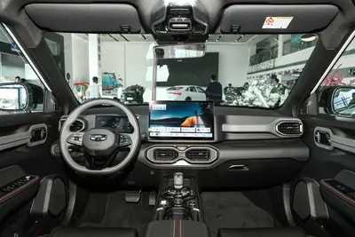 2025款 牛仔 1.5T 潮玩版内饰