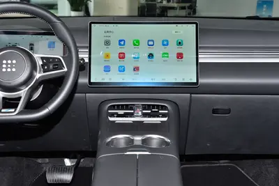 2025款 蓝电E5 PLUS 1.5L 165km 长续航版 5座内饰