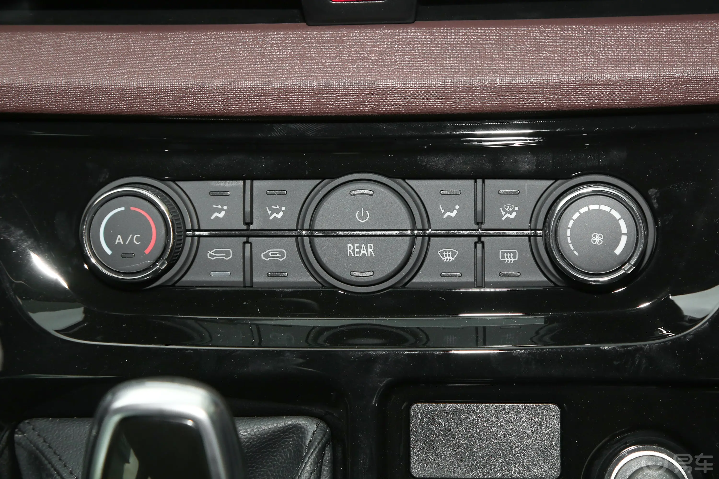 瑞风M3 PHEV2.0L 85km 舒适版 7座空调