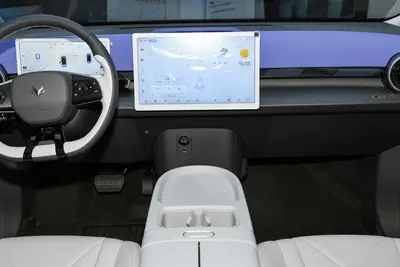 2024款 极狐考拉S 500km AIR内饰